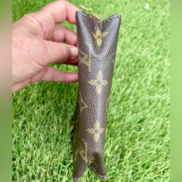 Auth Louis Vuitton Monogram Pouch Clutch Date-code 1989 France - Picture 12 of 12